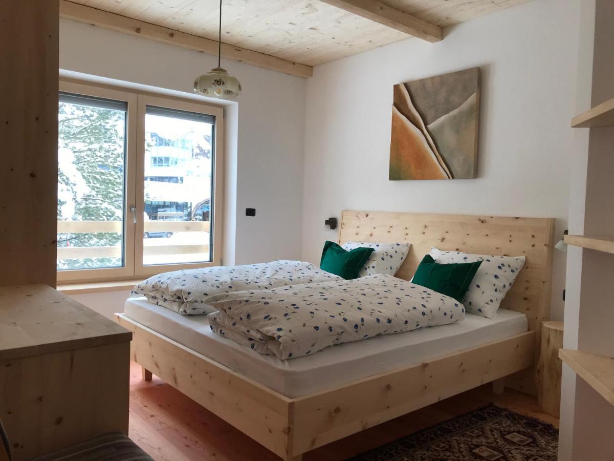 Ferienwohnung Cesa Gredine St. Ulrich in Gröden Exterior foto
